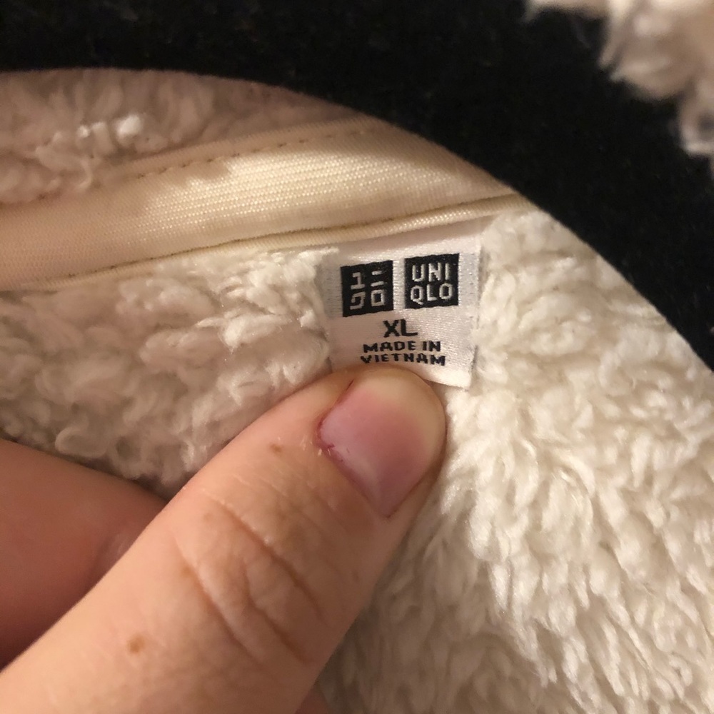 Fuzzy jacket - Picture 3 of 3